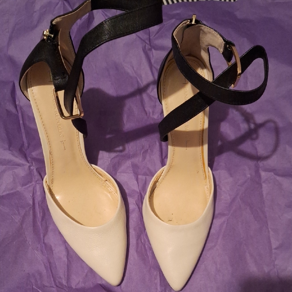 Banana Republic Two-Tone Black and Cream Heels